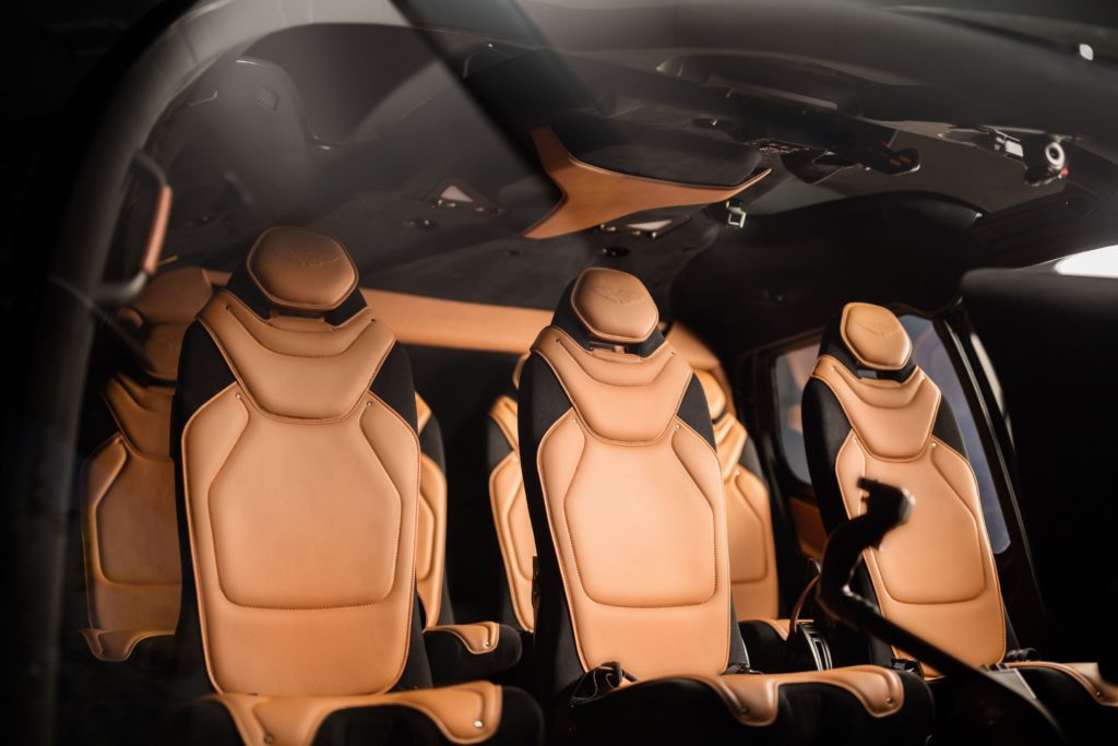 Detalle de los siete asientos del ACH130 Aston Martin Edition. 