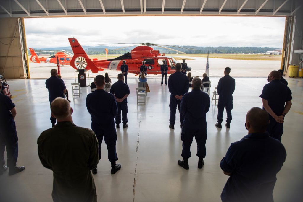 Coast Guard aircrew receive awards for rescue 2 firefighters of the flames. Middle Fire.