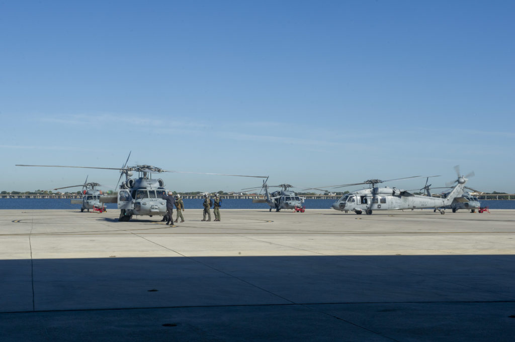 Cambio de Comandante en el Helicopter Sea Combat Squadron (HSC) 2
