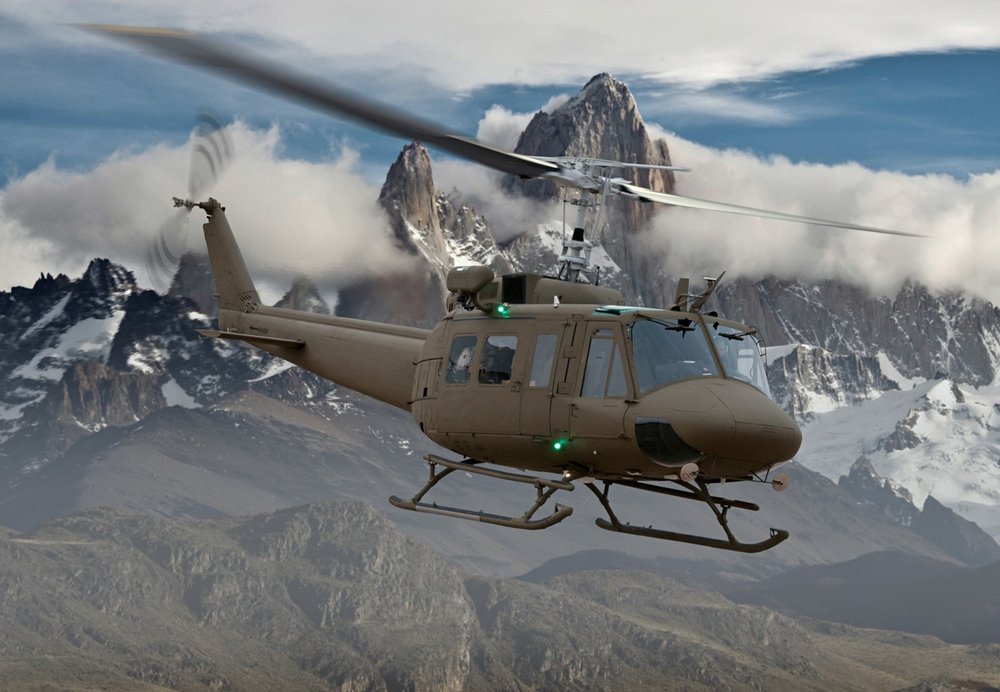 Bell entrega tres Huey II a la fuerza aérea libanesa