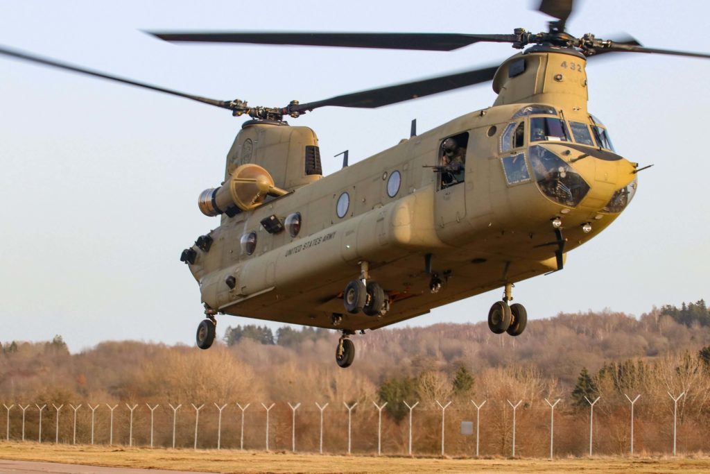 Rescatada la tripulación del MH-60S accidentado en el monte Hogue, CA