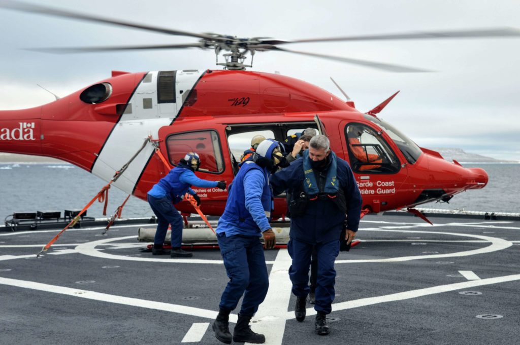 Canadian and U.S. Coast Guard conduct Arctic search and rescue exercise