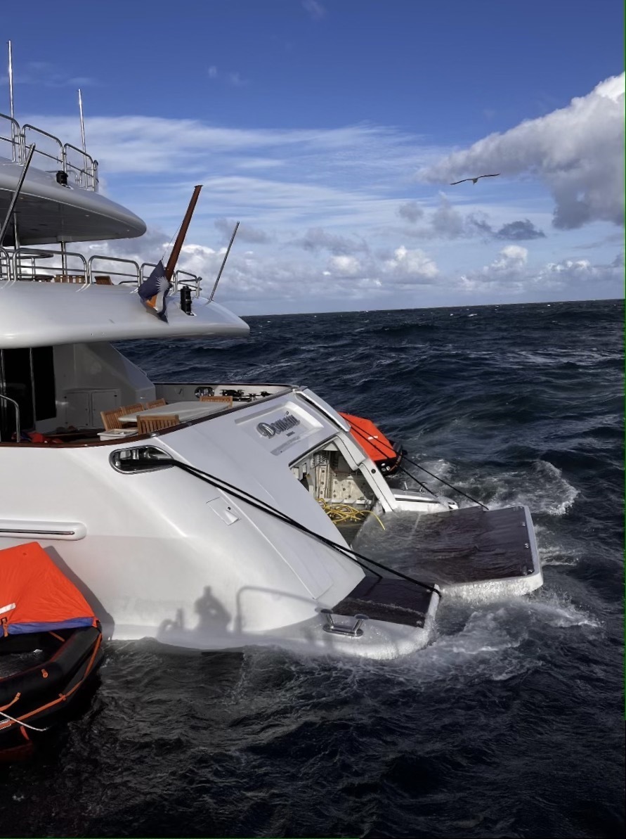 Coast Guard rescue 7 aboard yacht off Washington Coast