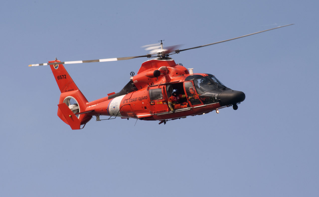 Coast Guard responds to crashed airplane in Mutiny Bay